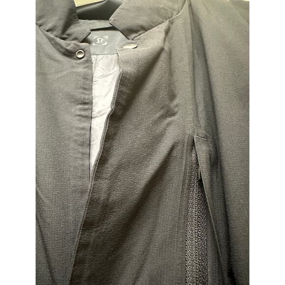 Lululemon Men XL Black Snap Button Insulated Bomber Jacket Outdoor Wicking Gym - Picture 9 of 13